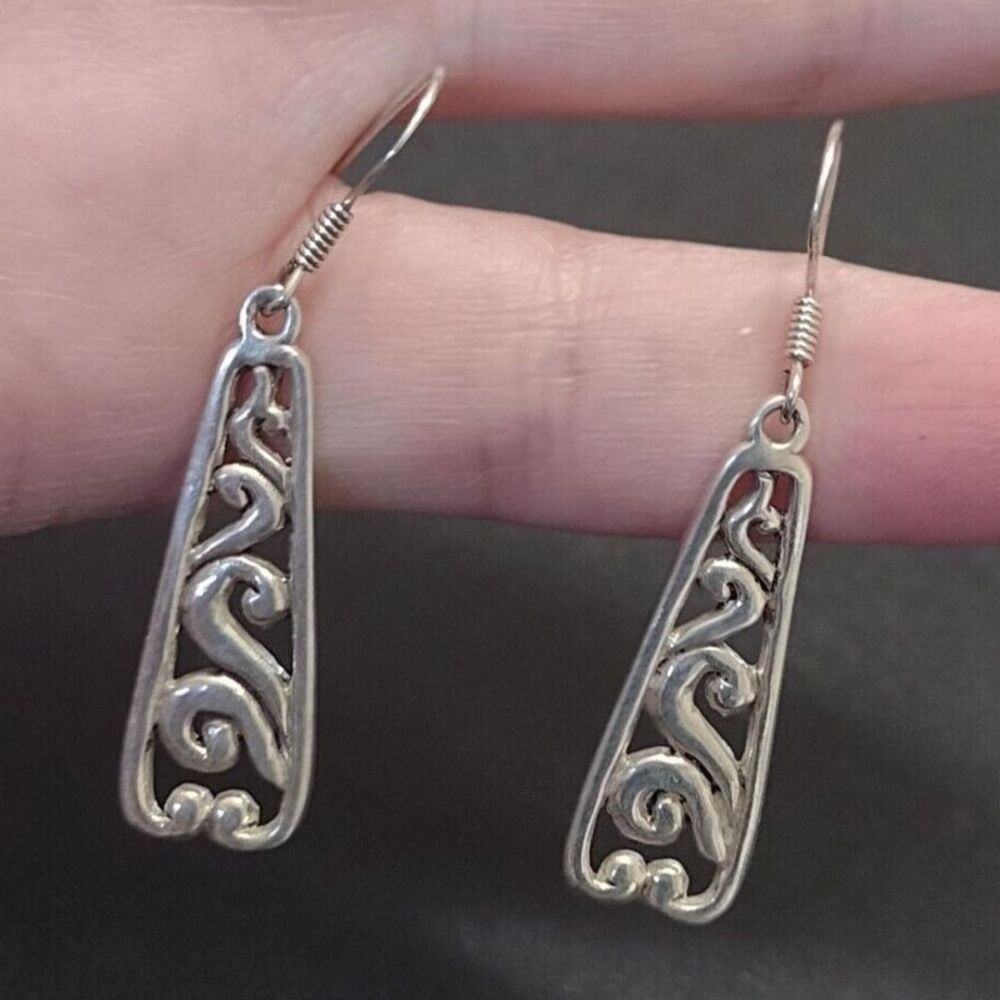 Sterling silver swirly lattice earrings - Picture 3 of 8